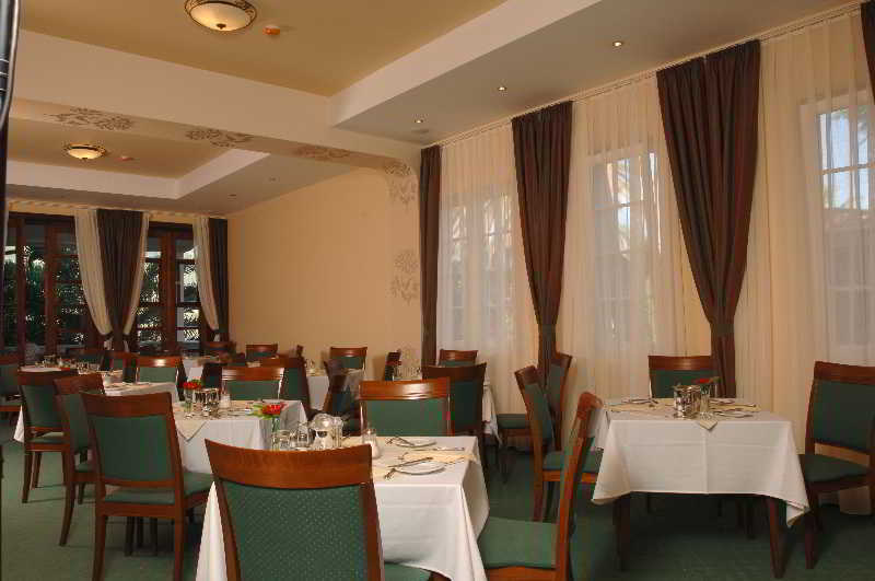 Hunguest Hotel Sun Resort Херцег-Нови Экстерьер фото