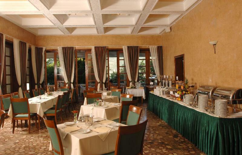 Hunguest Hotel Sun Resort Херцег-Нови Экстерьер фото